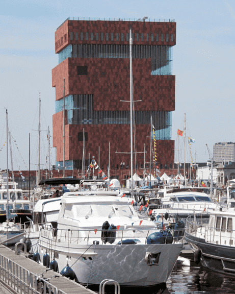 Aanmeren in hartje Antwerpen, waar maritiem en stadsleven samenkomen